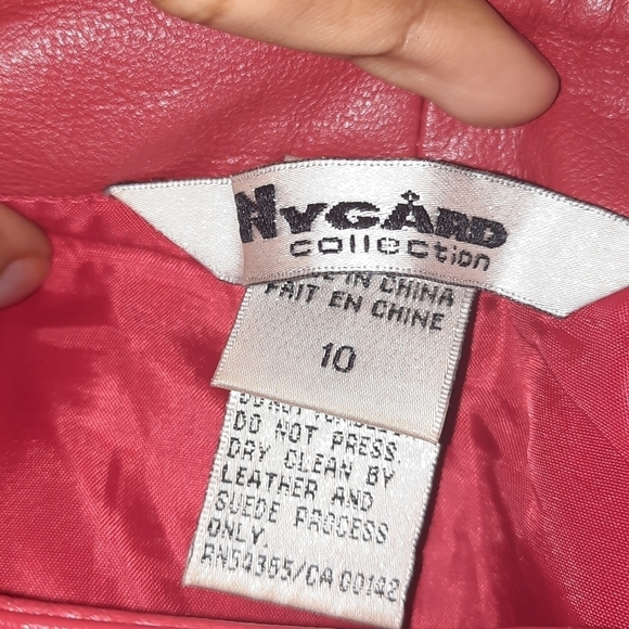 Peter NYCARD collection Red Leather  Skirt, Size 10 - Picture 3 of 4